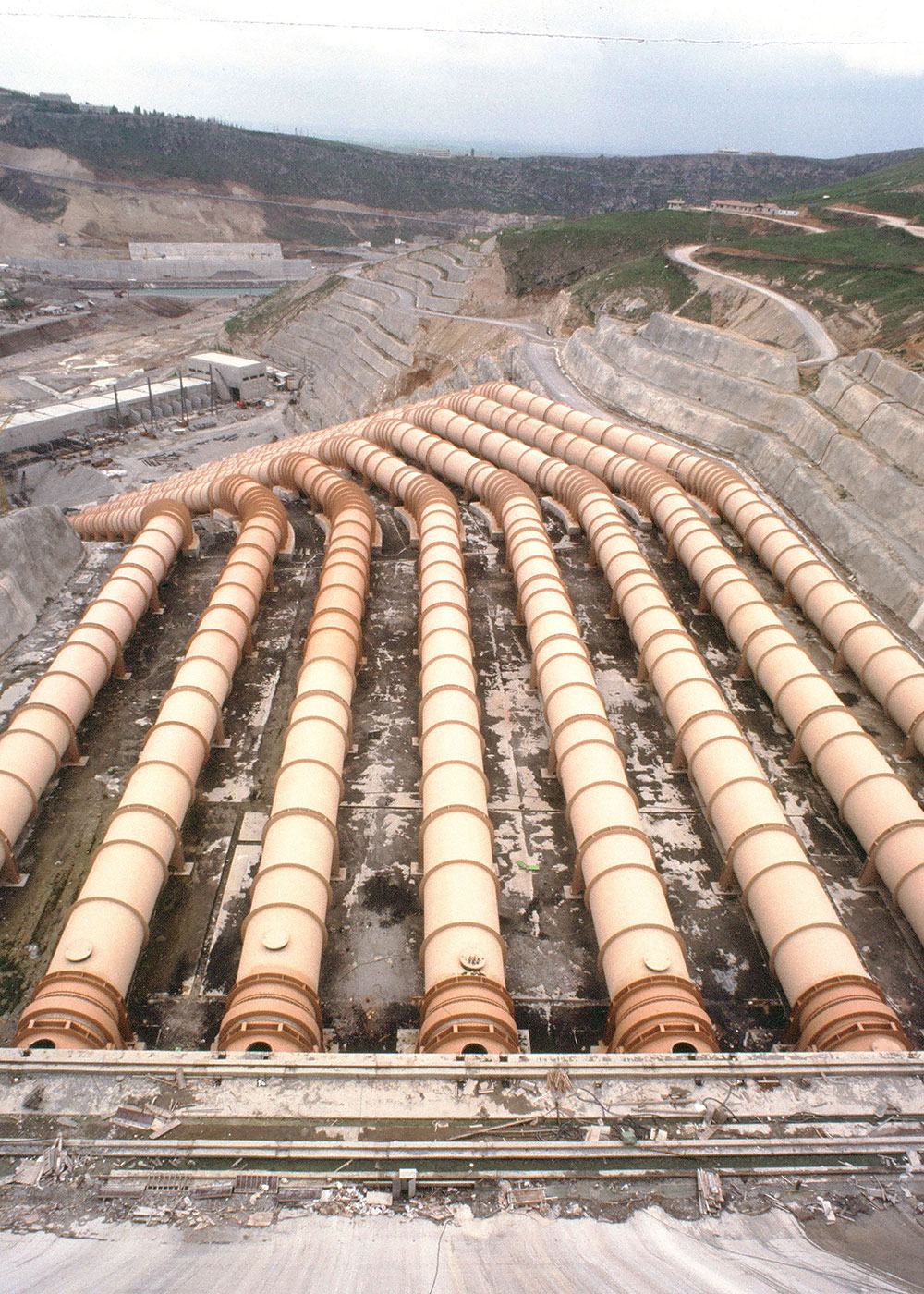 Atatürk Dam & HEPP (8x300 MW), Şanlıurfa / Turkey