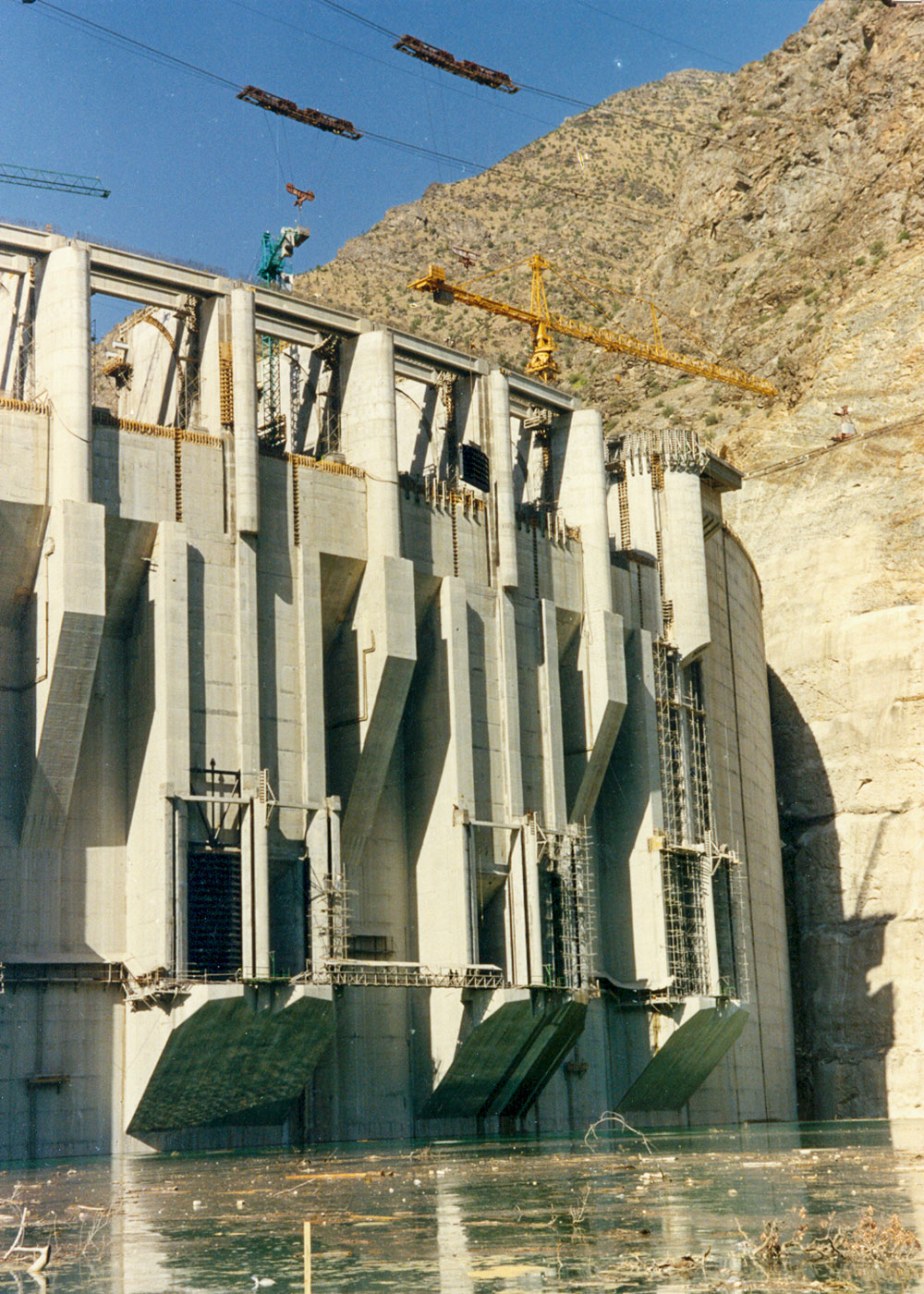 Karakaya Dam & HEPP (8x300 MW), Diyarbakır / Turkey